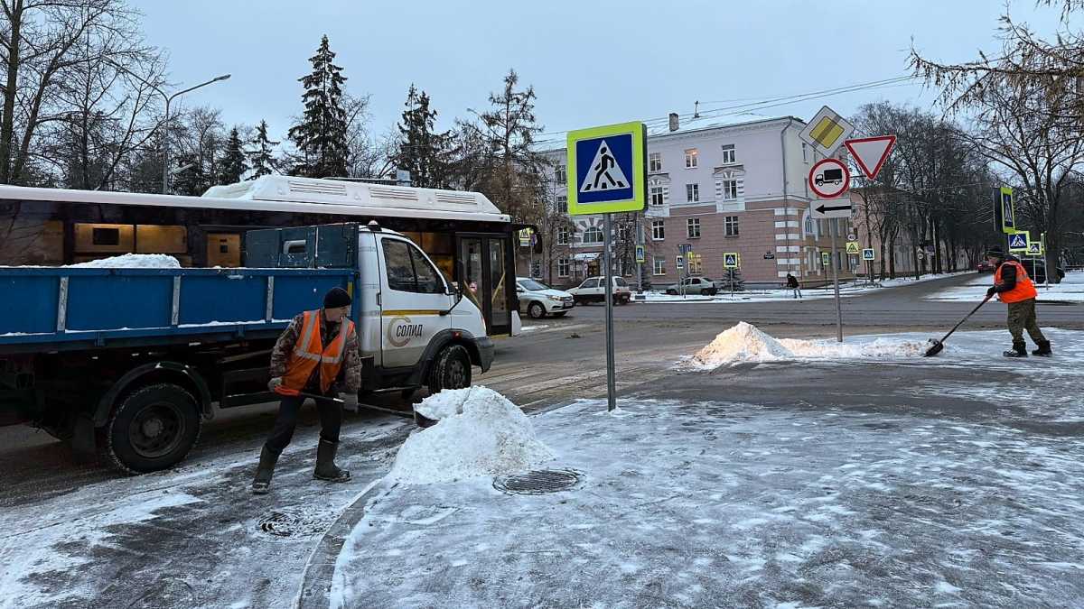 Уборкой снега занимаются «Городское хозяйство» и компания «Солид».
