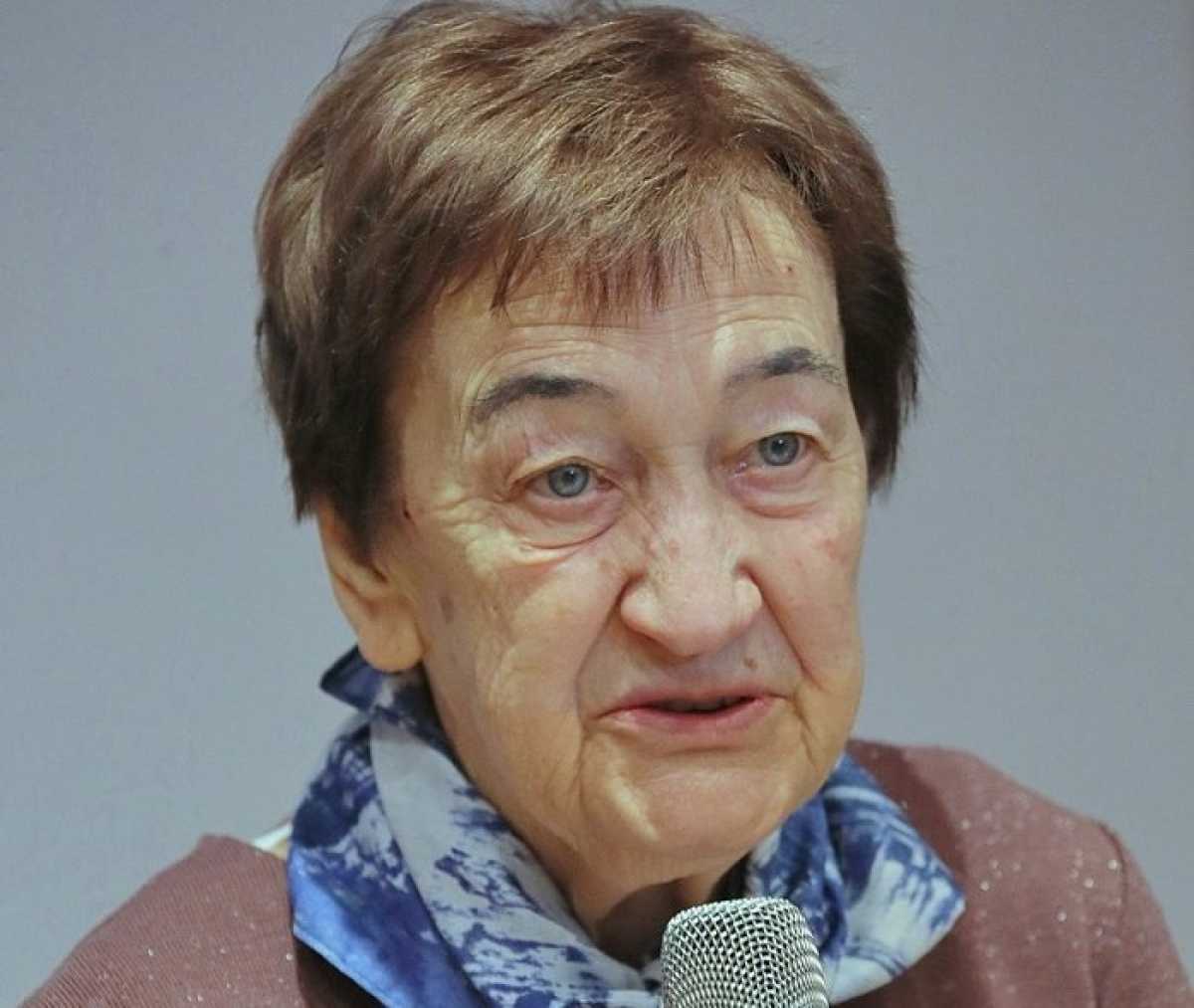 Людмила Ярош была заслуженным работником культуры РФ.