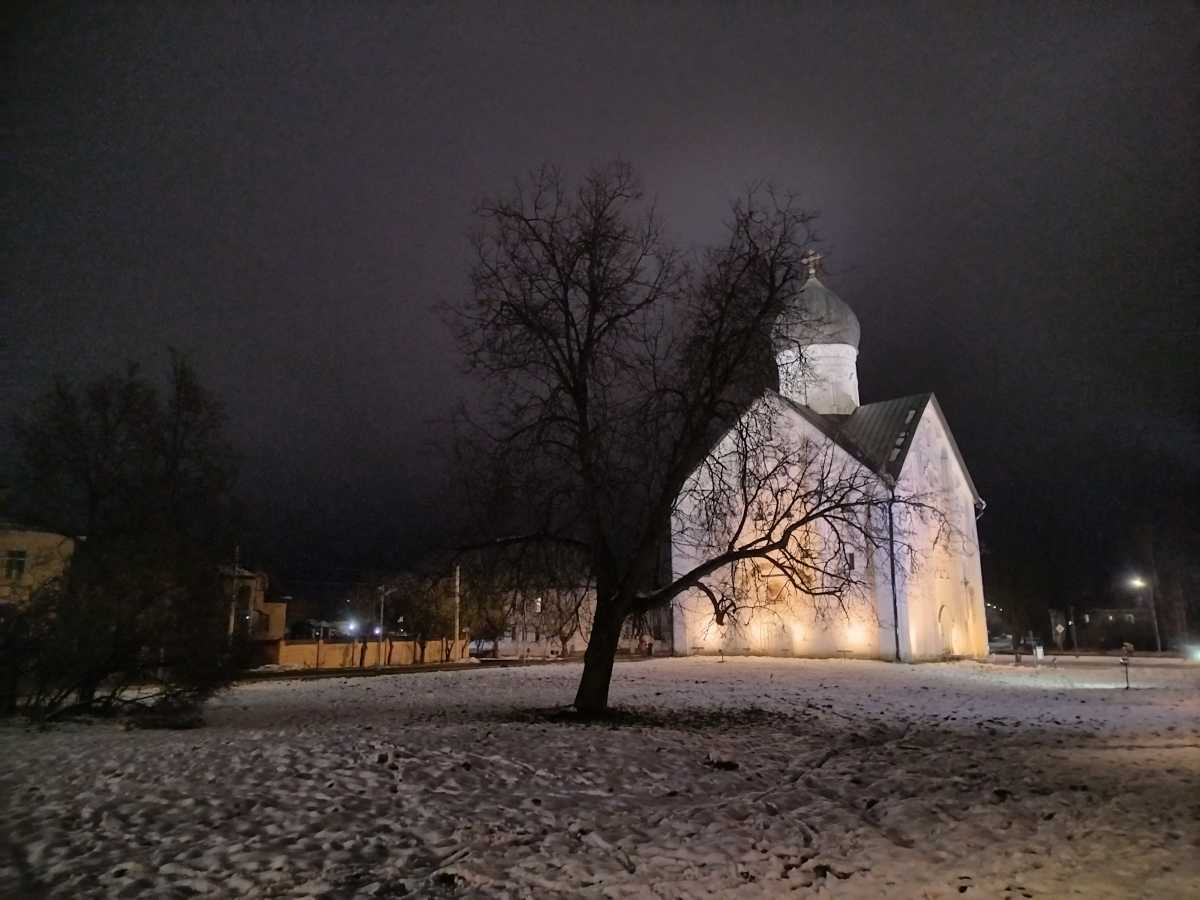 2 декабря будет облачно, серьёзных дождей или снега синоптики не обещают.