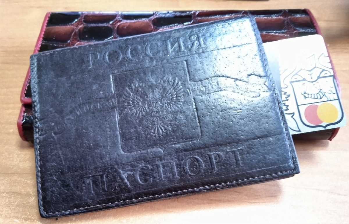 Вместо бумажного паспорта в банке можно будет использовать QR-код из мобильного приложения портала госуслуг.