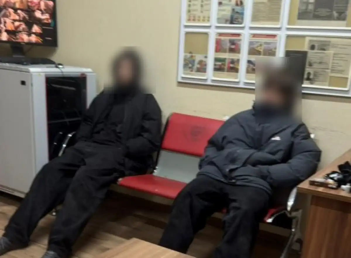 Полицейские объяснили подросткам, что увлечение зацепингом опасно для жизни.