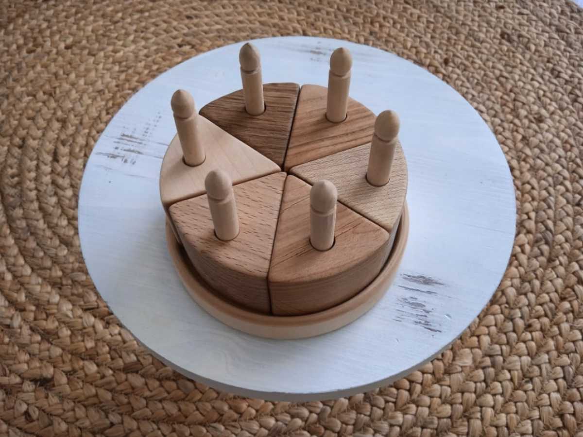 Ева, Варвара и Василиса, Михаил, Александр и Артём возглавили топ имён.