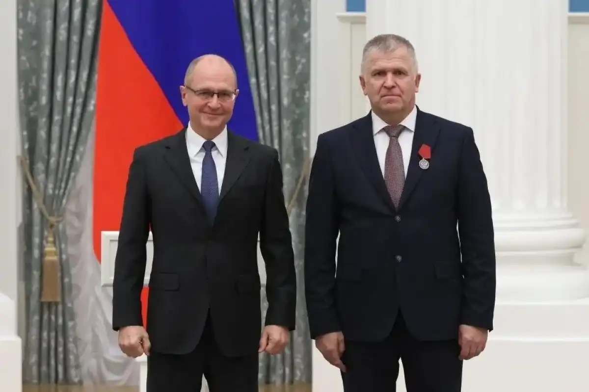 Высокая государственная награда стала признанием значительного вклада глав округов в развитие возглавляемых ими муниципалитетов.