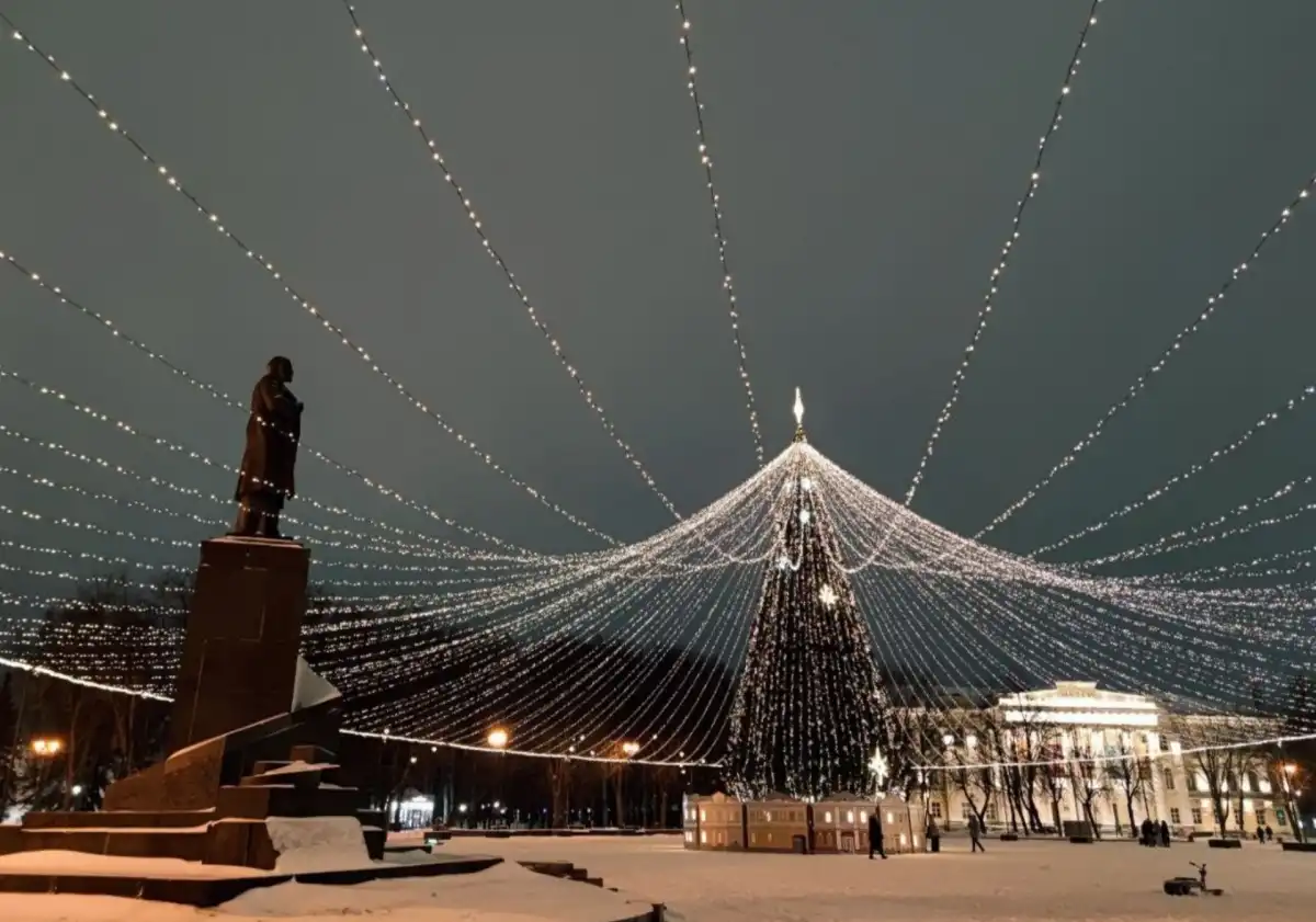 Для бизнесменов, желающих принять участие в «Новогоднем торге», подготовили 20 торговых домиков.