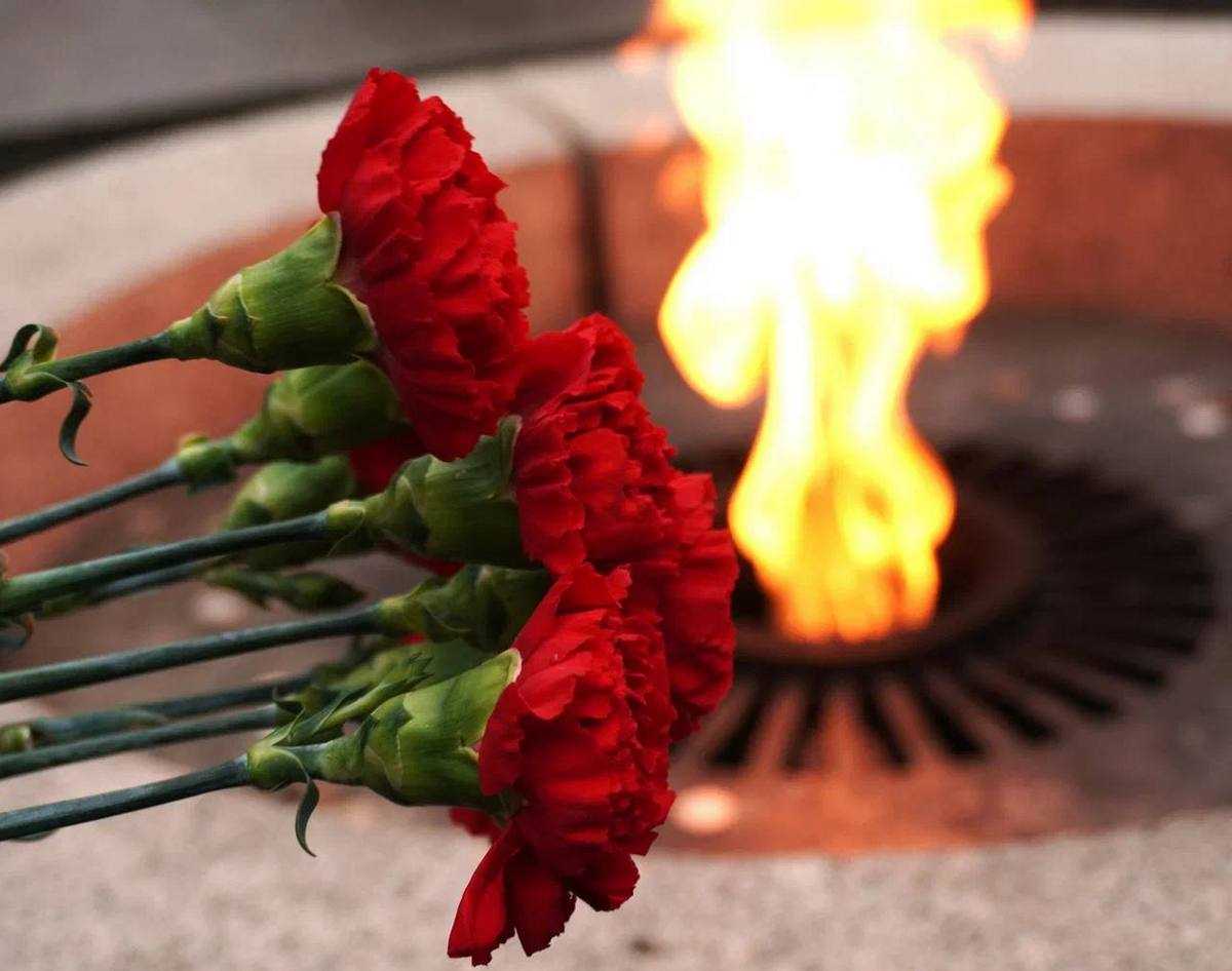 Для новгородцев этот день особенно символичен.