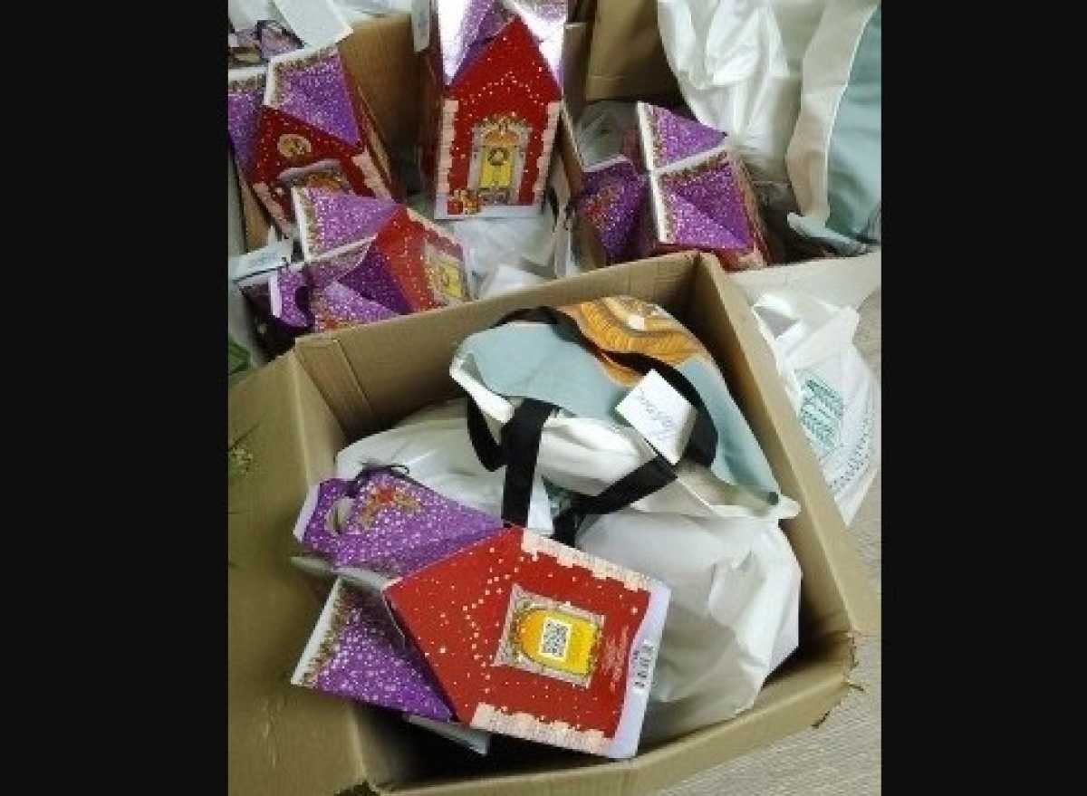 69 подарков отправили детям.