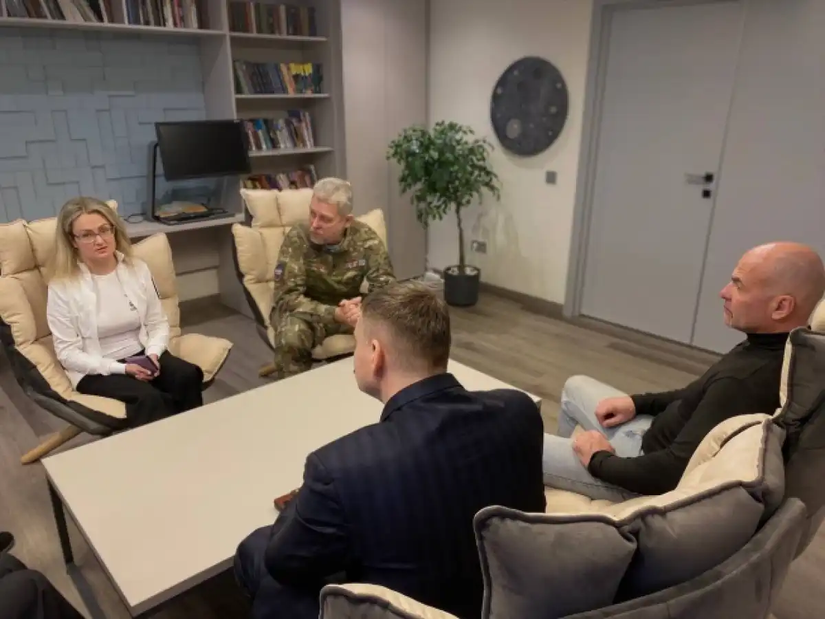 На встрече обсудили организацию сбора вещей, продуктов и другой гуманитарной помощи для участников СВО.