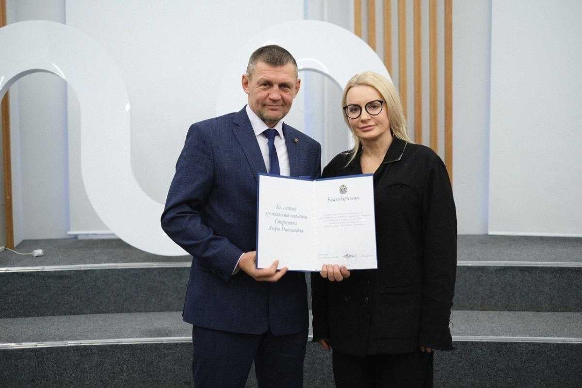 Елена Кирилова поздравила добровольцев региона