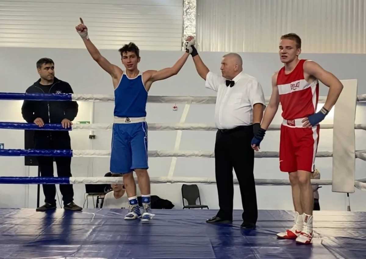 На соревнования приехали более 100 спортсменов.