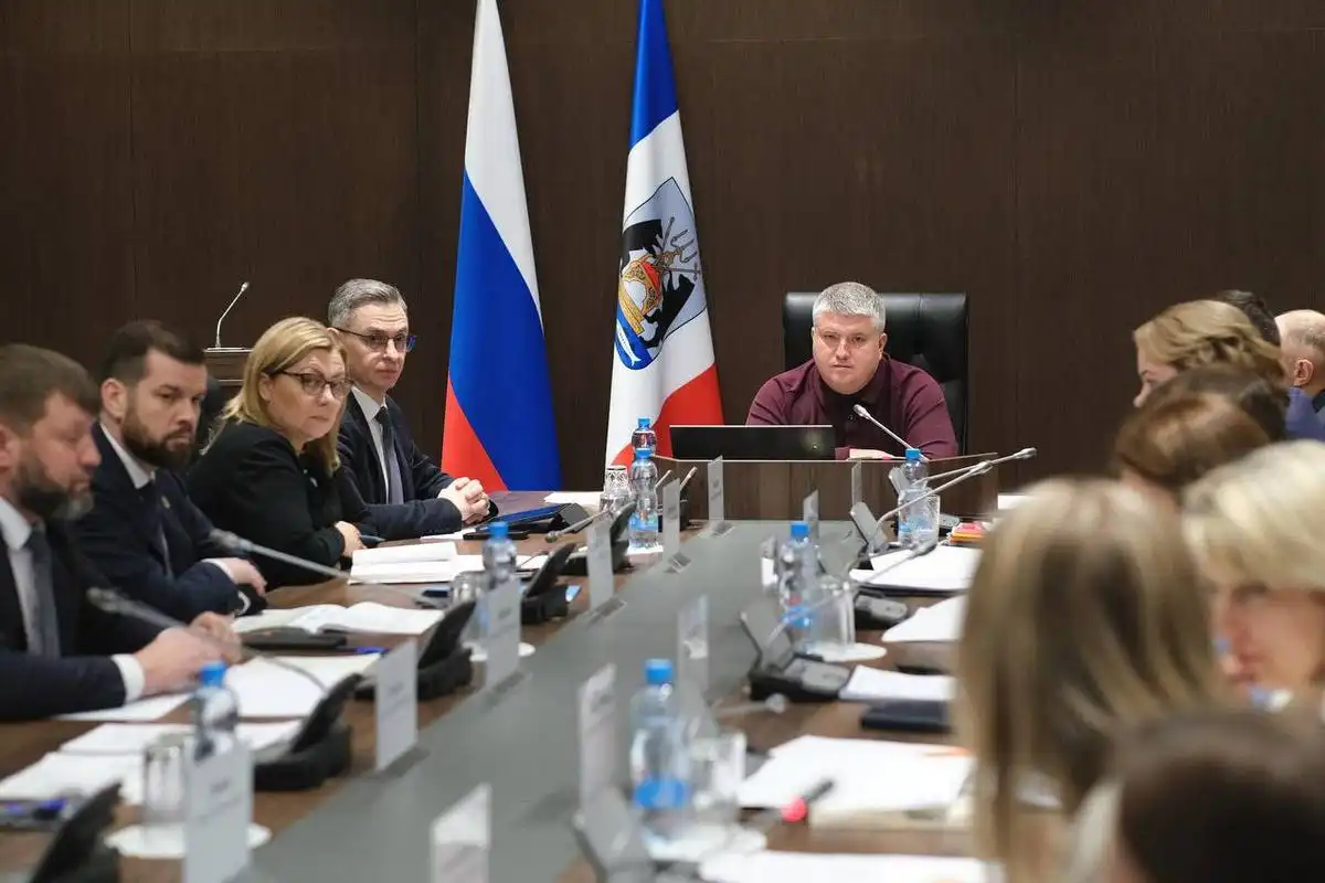 Со всеми главами Александр Дронов провёл рабочие встречи.