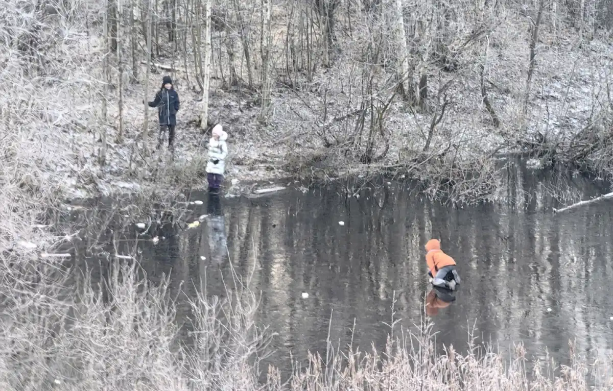 Запрет выхода на лёд действует во всех округах Новгородской области.