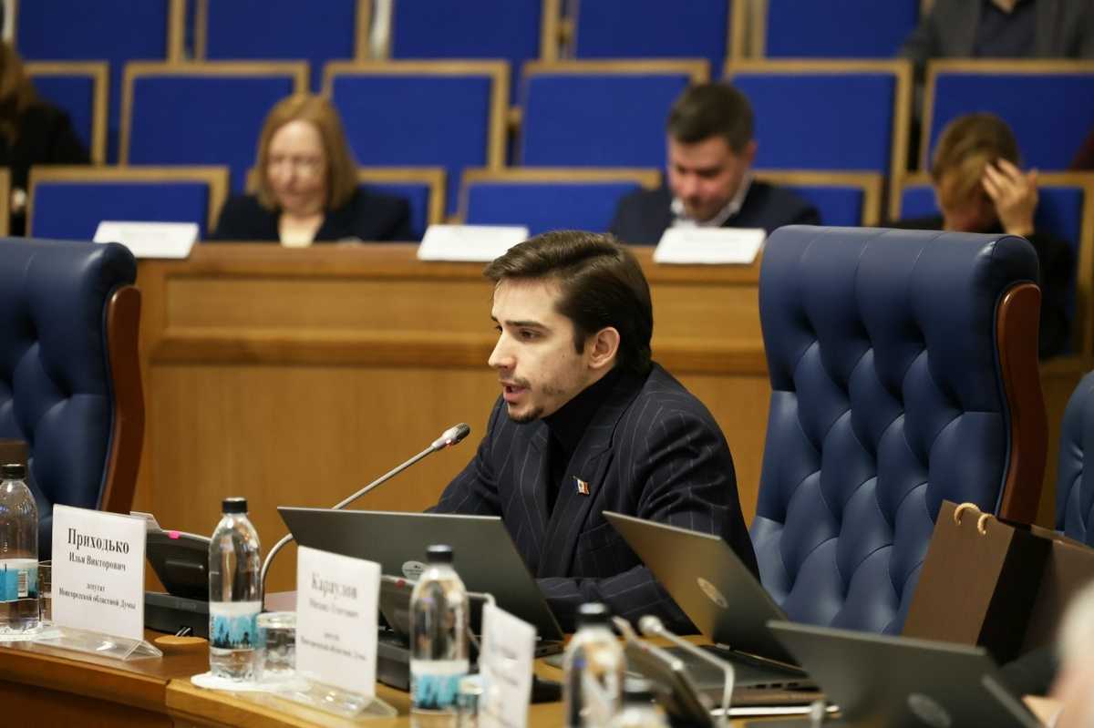 Сейчас выплату в 10 тысяч рублей получают 115 молодых педагогов.