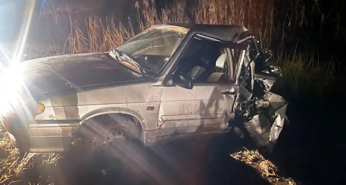 После ДТП госпитализировали 36-летнюю водителя «ВАЗа».