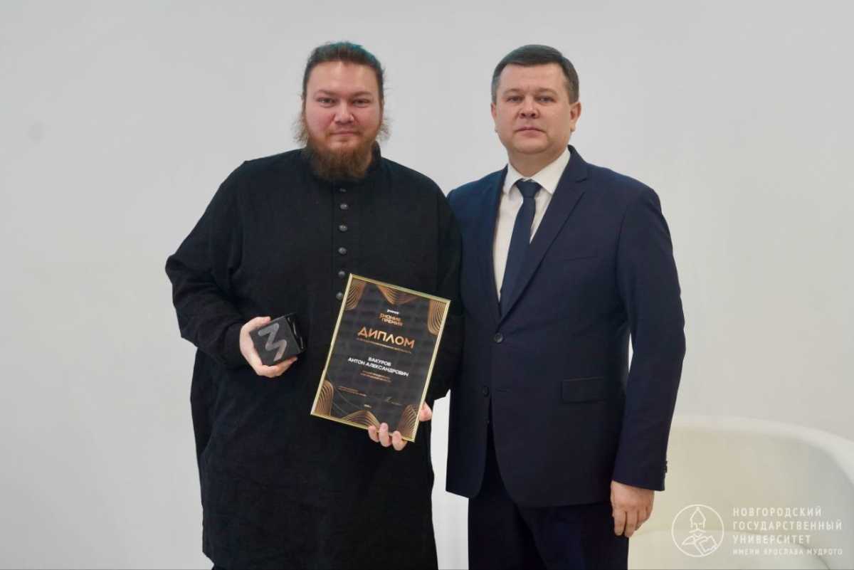 Антон Вакуров является автором и руководителем ряда культурно-просветительских проектов.