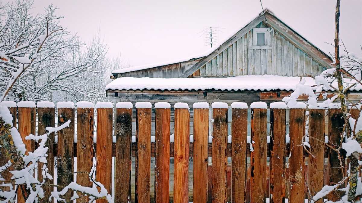 На аварийно-восстановительные работы привлечены 44 бригады.