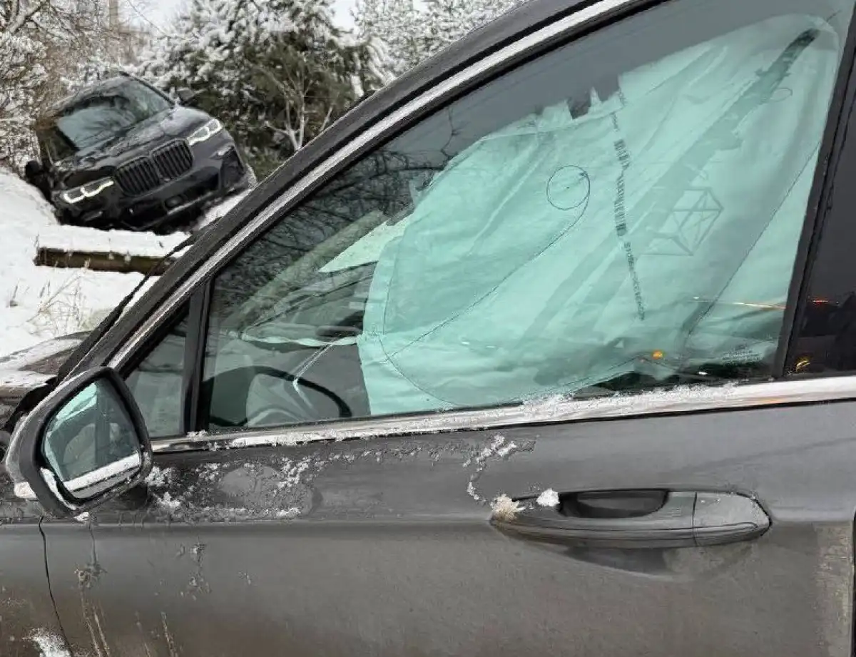 На перекрёстке улиц Совхозная и Подбельского столкнулись «Форд Мондео» и «БМВ».