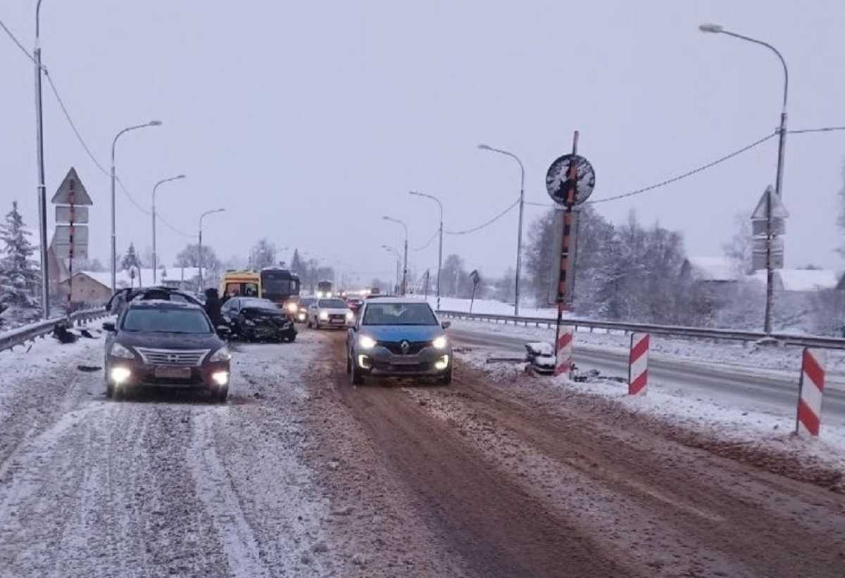 На дорогах Новгородской области пострадали два человека