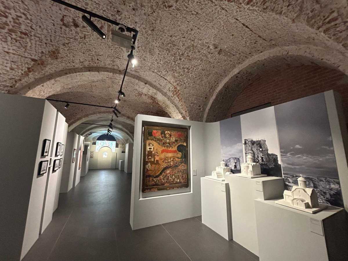 В 2025 году 2442 предмета из фондов Новгородского музея-заповедника побывали на внешних выставках