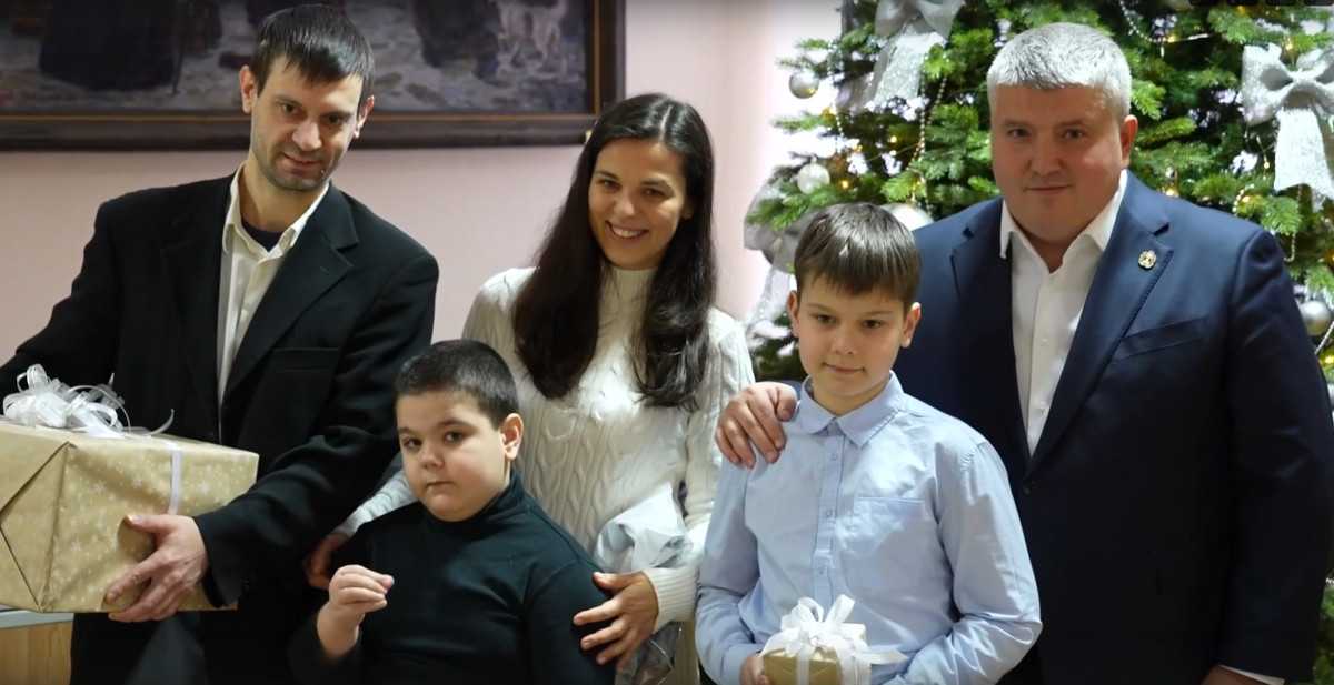 Александр Дронов: «Я пожелал ребятам, чтобы их мечты сбывались в течение всего года».