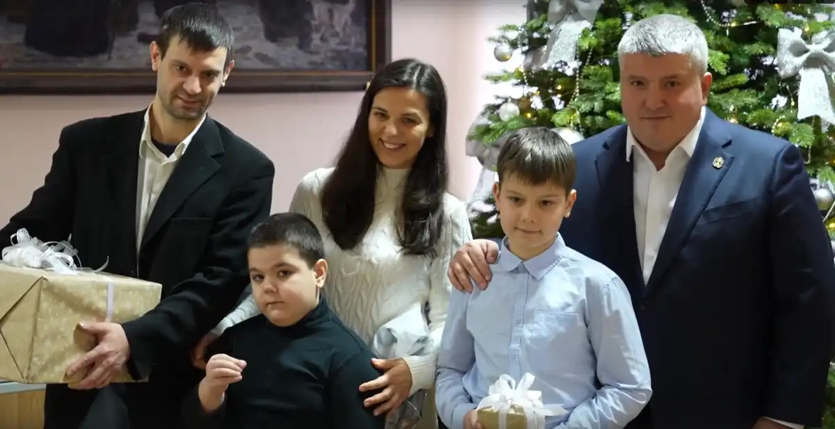 Александр Дронов: «Я пожелал ребятам, чтобы их мечты сбывались в течение всего года».