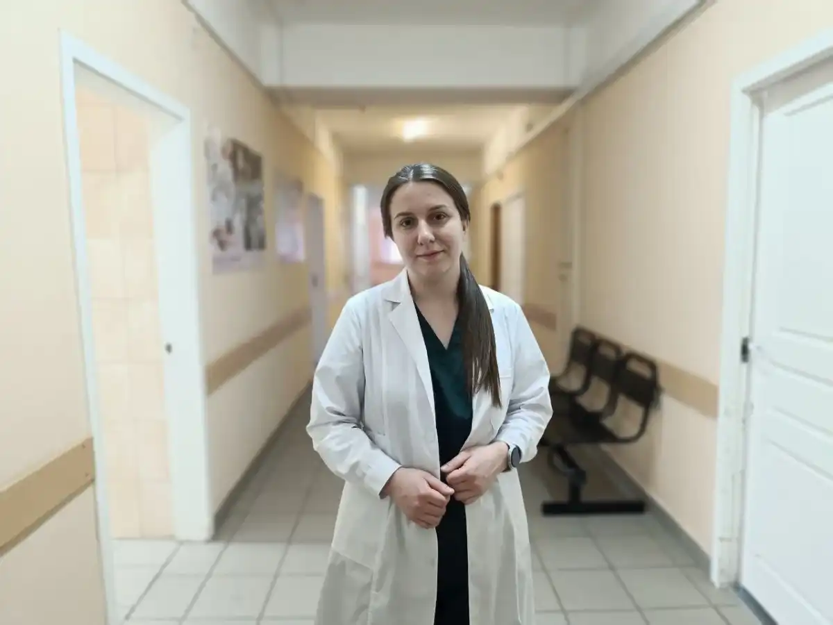 Особое внимание врач уделяет общению с пациентками, стремится создать доверительную атмосферу.