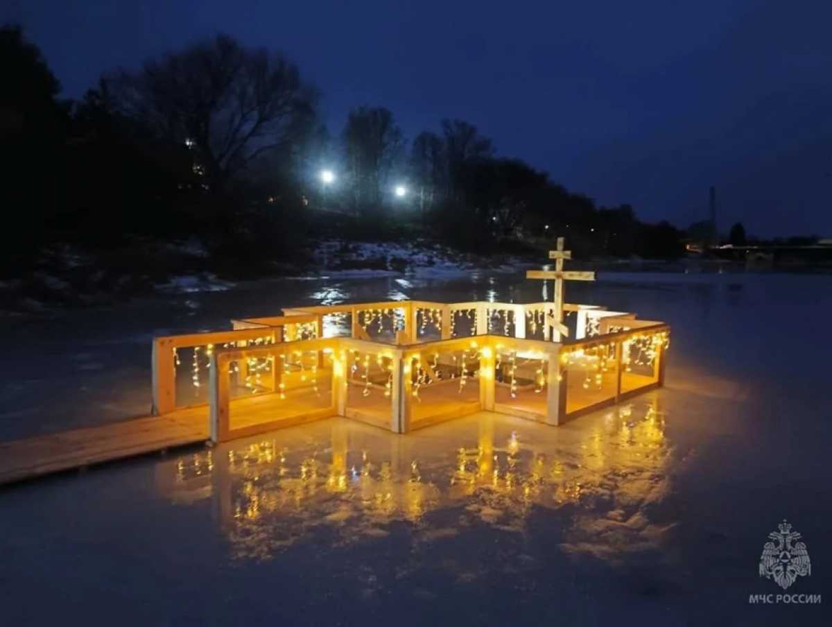 В МЧС призвали жителей области участвовать в купаниях только в специально оборудованных местах.