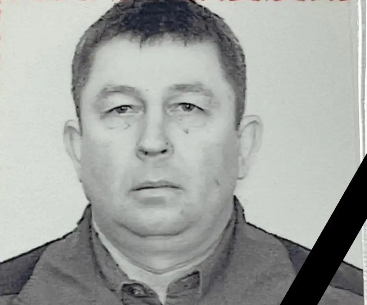 С 2005 года Юрий Черноусов был бойцом и комиссаром поискового отряда «Рубин».