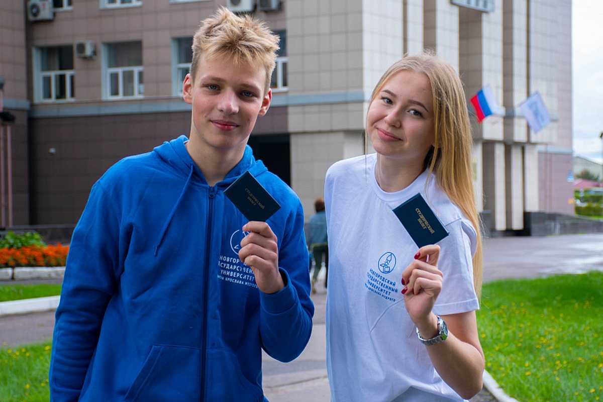 Александр Дронов отметил, что среди студентов много активных, думающих, неравнодушных ребят.