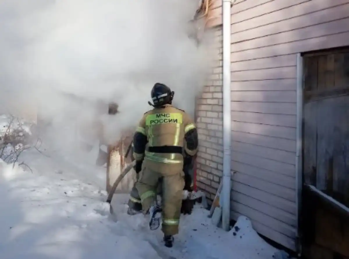 Причины пожаров устанавливают органы дознания.