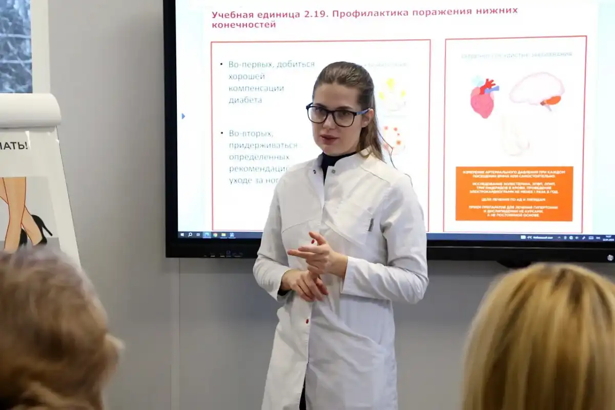 Благодаря небольшим группам пациенты получают внимание и поддержку доктора персонально.