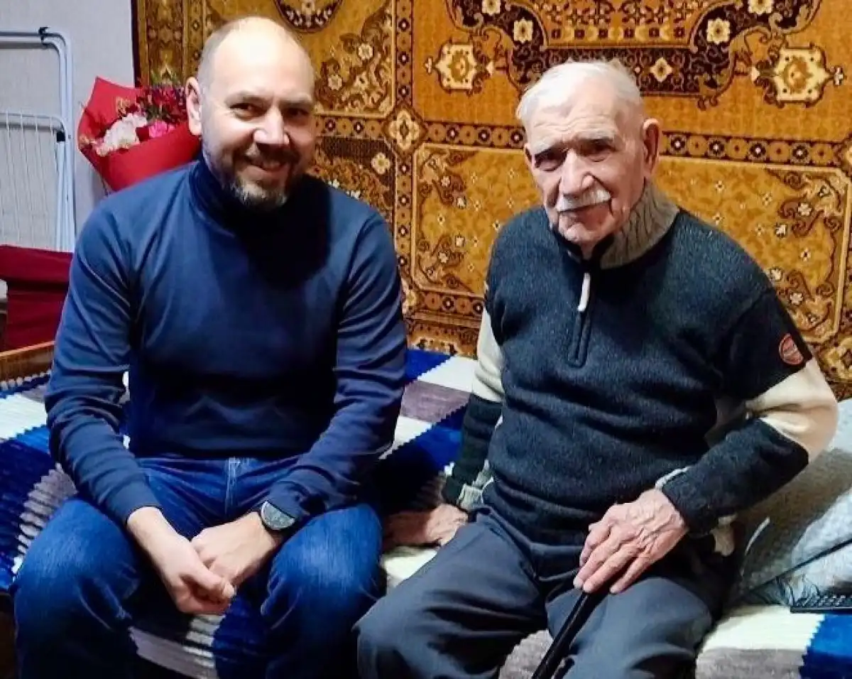 Василий Сучков служил на 3-м Украинском фронте в 23-м полку дальней авиации.