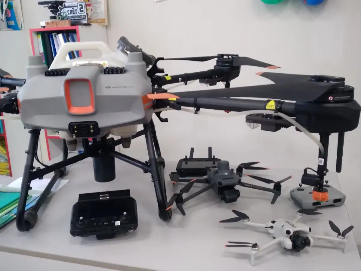 В 2025 году БПЛА использовали для обработки территорий от борщевика Сосновского.