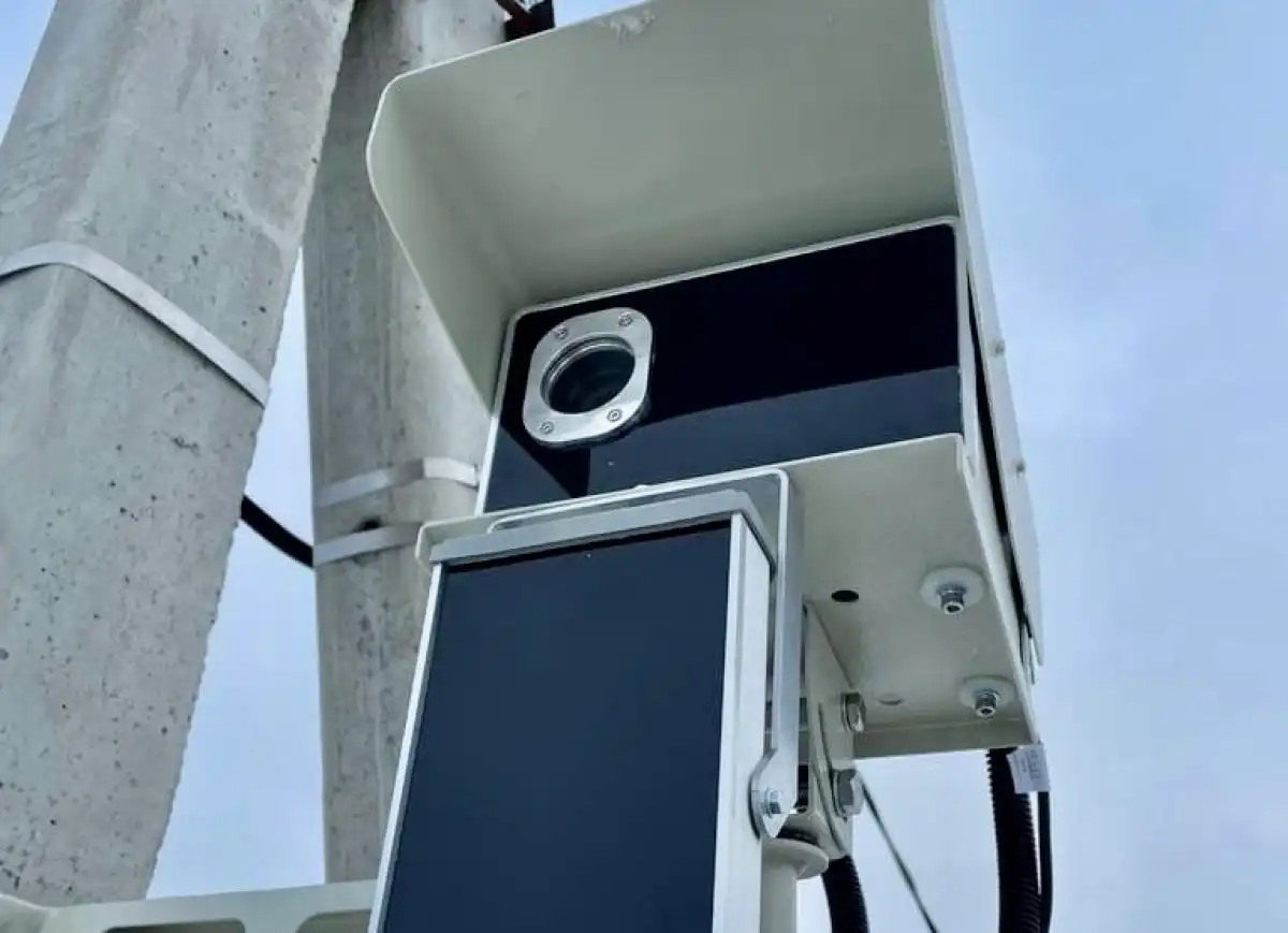 Александр Дронов поручил усилить разъяснительную работу о правилах дорожного движения в регионе.