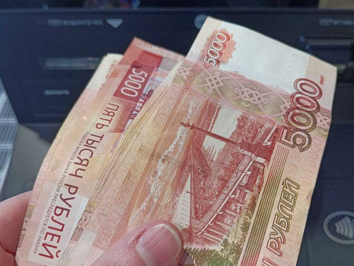 В повышенном размере начнут выплачивать ряд детских пособий.