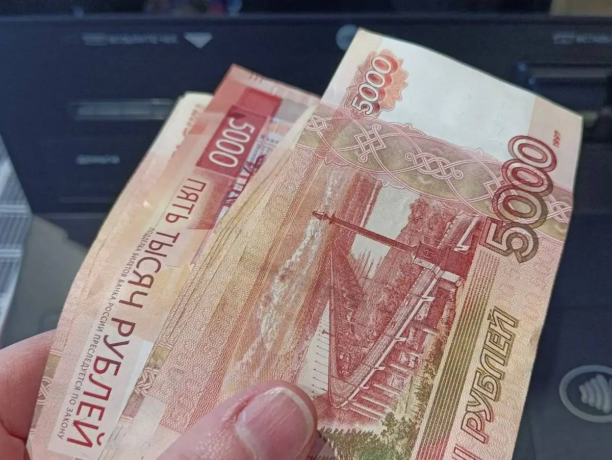 В повышенном размере начнут выплачивать ряд детских пособий.