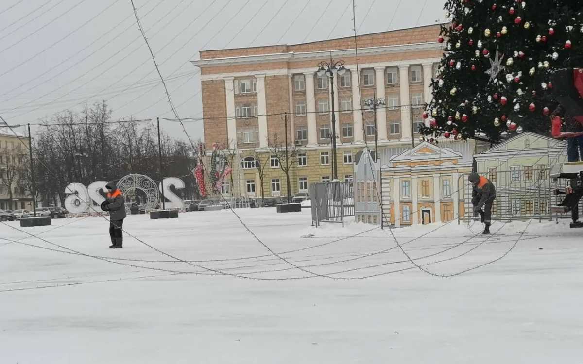Демонтаж светящегося шатра займёт несколько дней.
