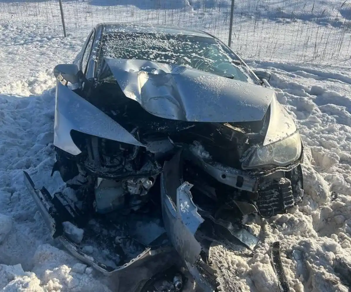 Девушек с сотрясением головного мозга доставили в Новгородскую областную клиническую больницу.