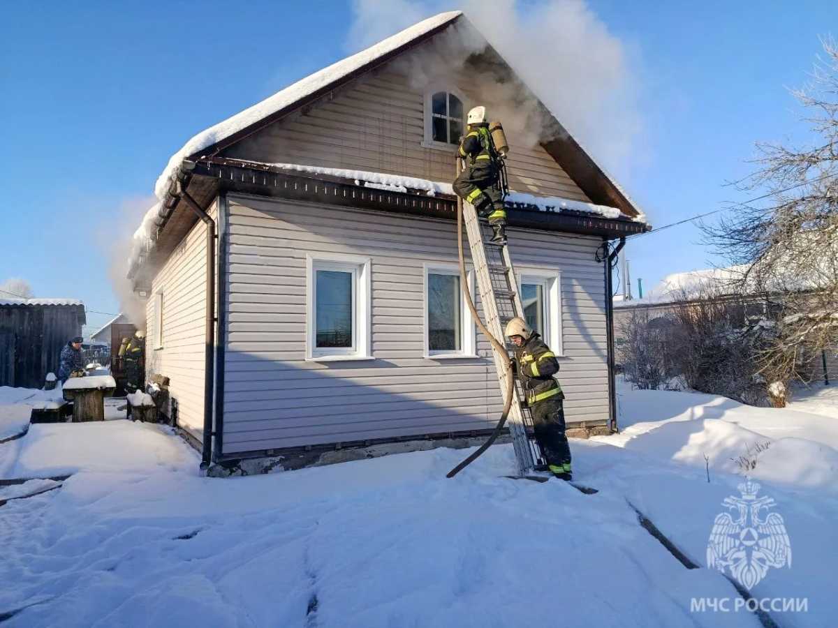 Причины пожаров устанавливают органы дознания.