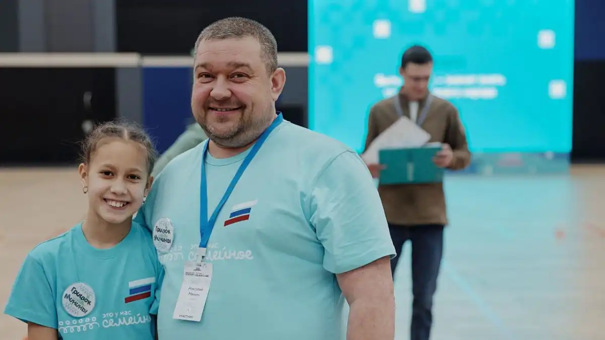 Участники полуфинала конкурса «Это у нас семейное» проходят серию интеллектуальных, творческих и спортивных испытаний.