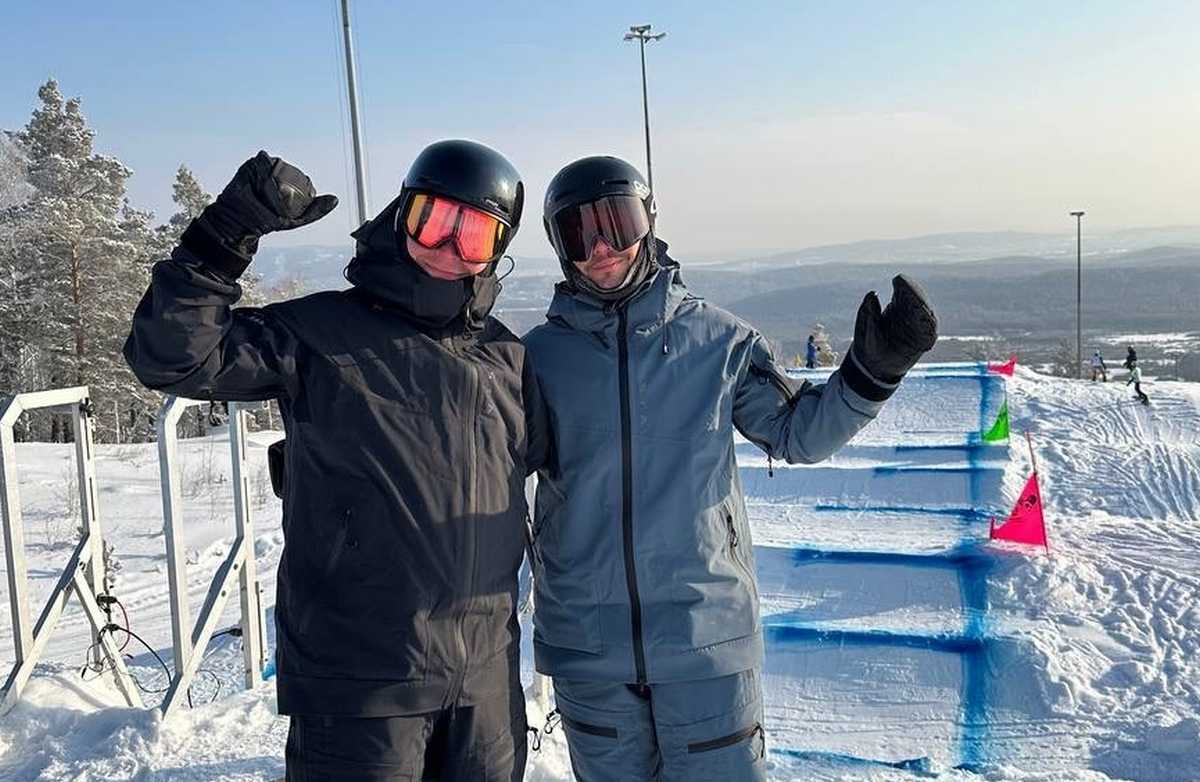 Паралимпийцы Филипп Шеббо и Михаил Слинкин опробовали новую экипировку на Кубке России, завоевав золотые медали в дисциплине сноуборд-кросс.