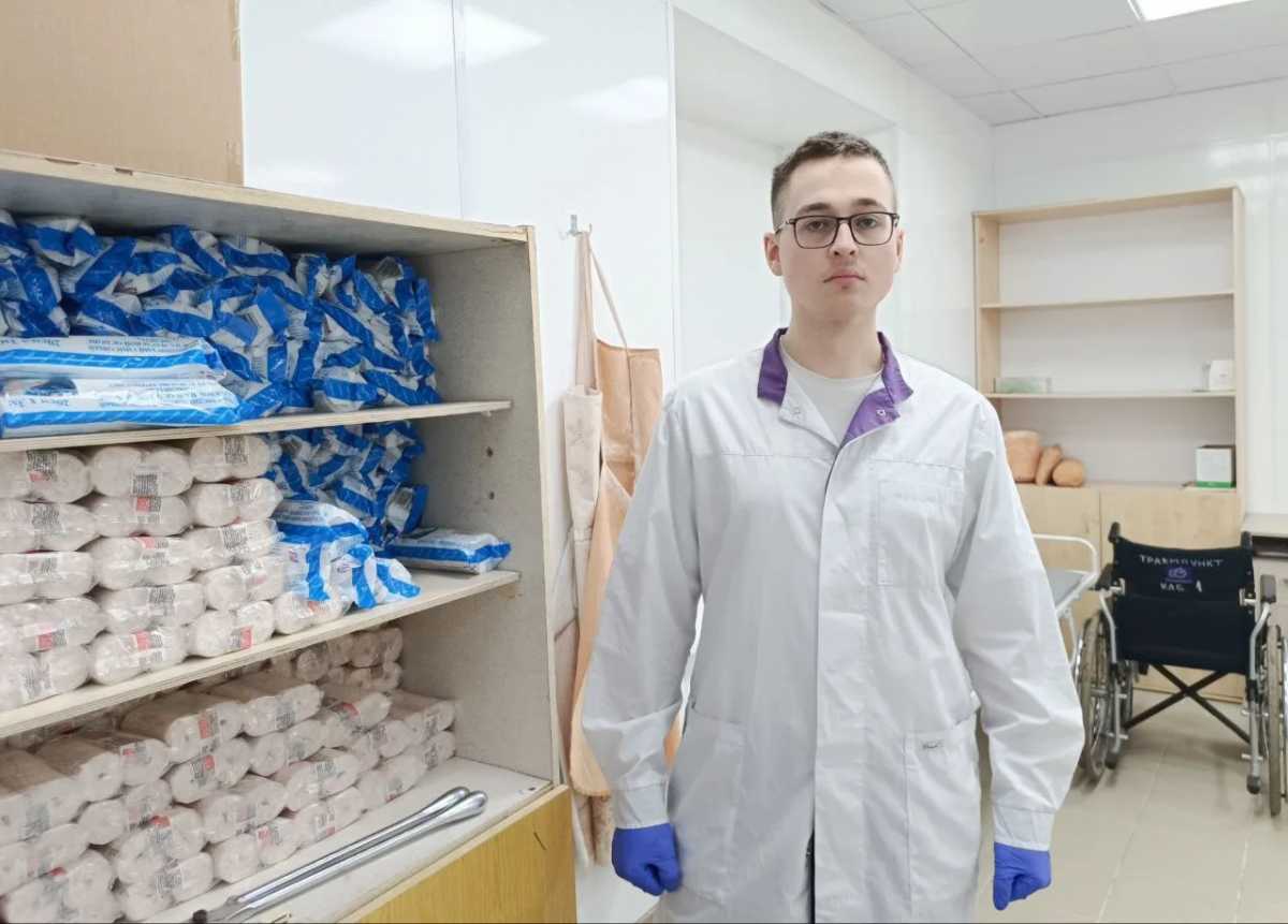 В 2025 году Даниил Давыдов победил в конкурсе «Новгородская медицинская сестра/Новгородский медицинский брат».