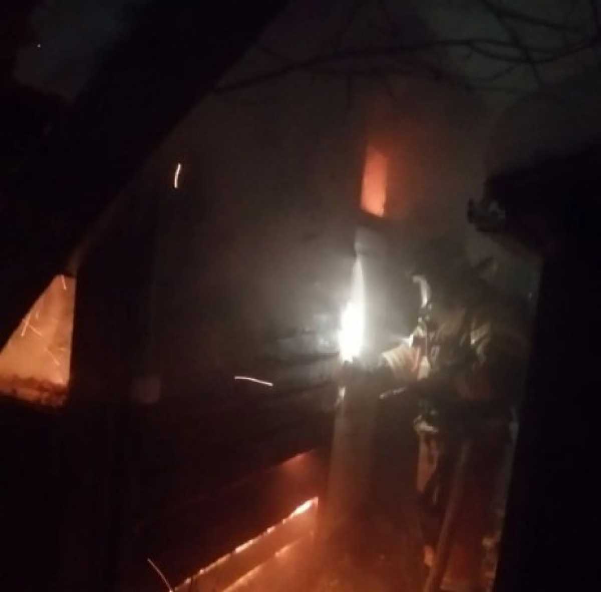 Причины пожаров устанавливают органы дознания.