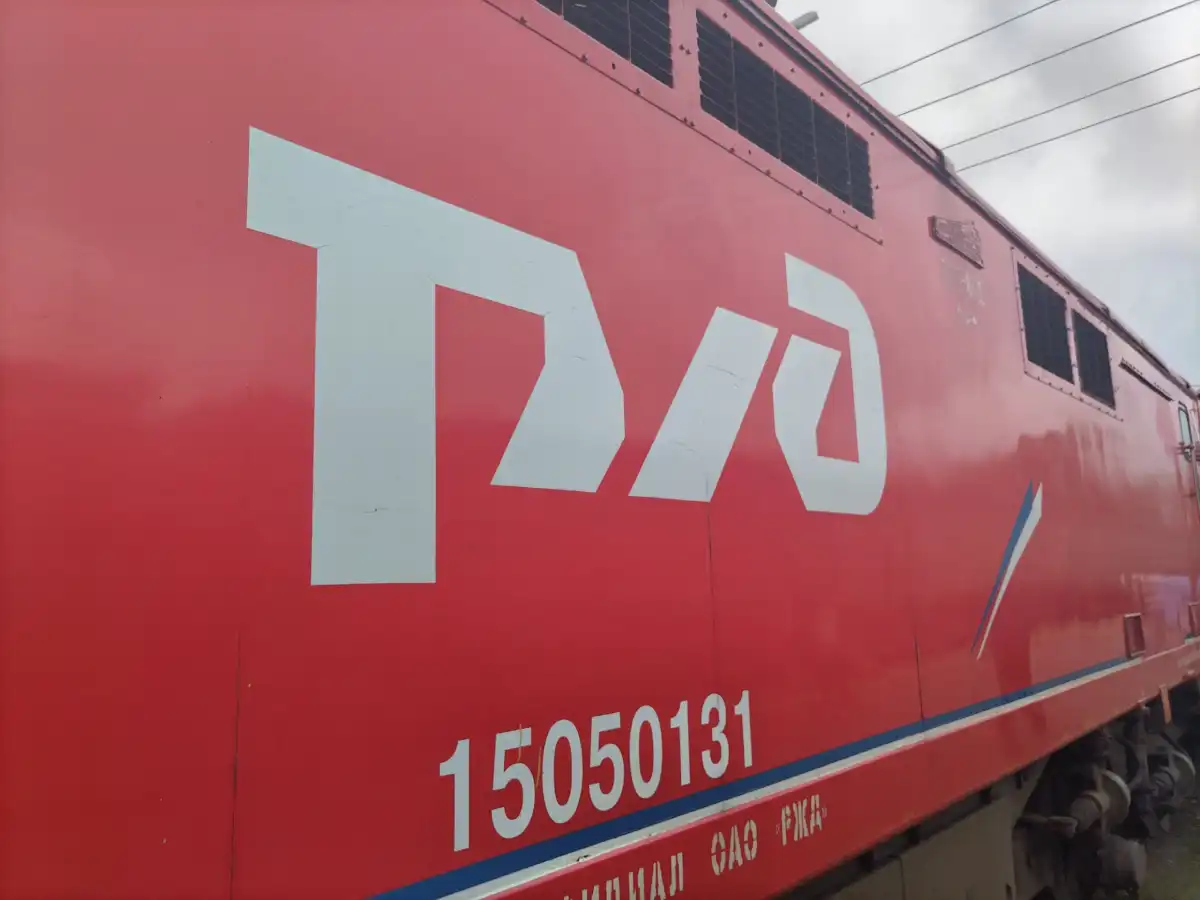 В 6:30 16 февраля минут движение поездов на участке Окуловка – Угловка возобновили полностью.