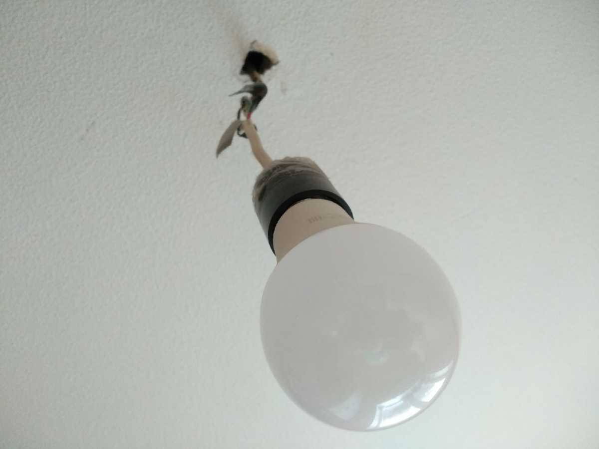 Восстановлением электроснабжения занимаются специалисты новгородского филиала компании «Россети Северо-Запад».