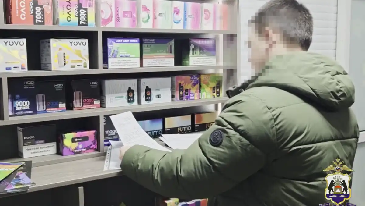 Оперативники устанавливают все обстоятельства совершённого преступления.