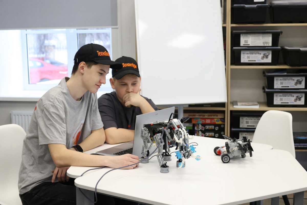 Молодёжный центр имени Владимира Огонькова – уже третий молодёжный центры в регионе, отремонтированный при поддержке Росмолодёжи.