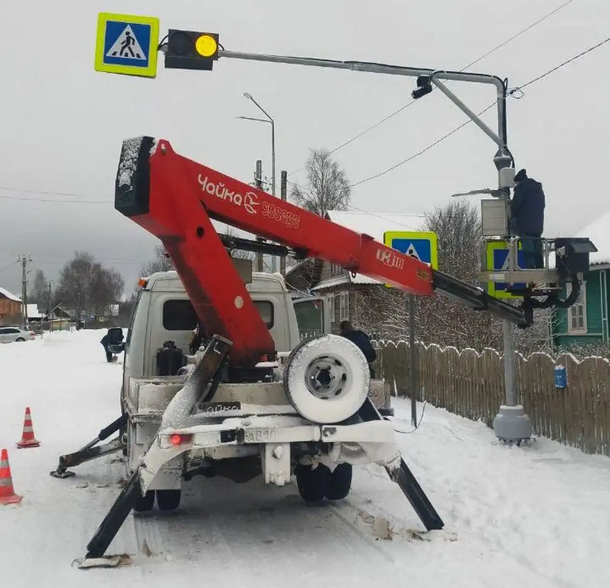 Пешеходные переходы создали на дорогах в Новгородском, Старорусском и Хвойнинском округах.