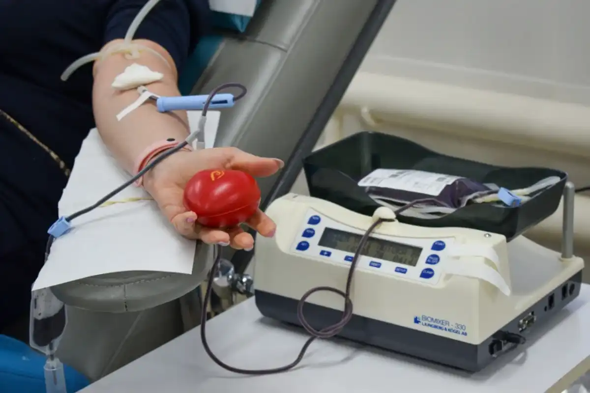 В ходе Дня донора сотрудники предприятия сдали около 5 литров крови.