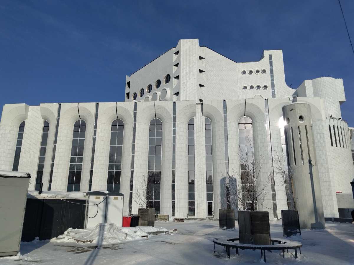 Крышу обновлённого новгородского театра драмы сделают эксплуатируемой