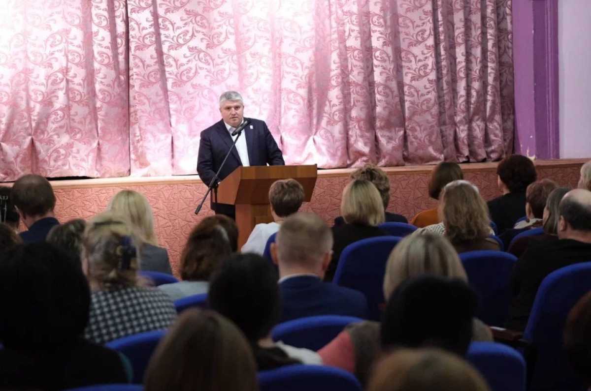 Александр Дронов поблагодарил шимчан за активное участие в реализации проектов местных инициатив.